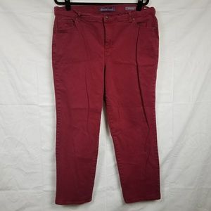 Gloria Vanderbilt burgundy red Amanda Jeans 16w